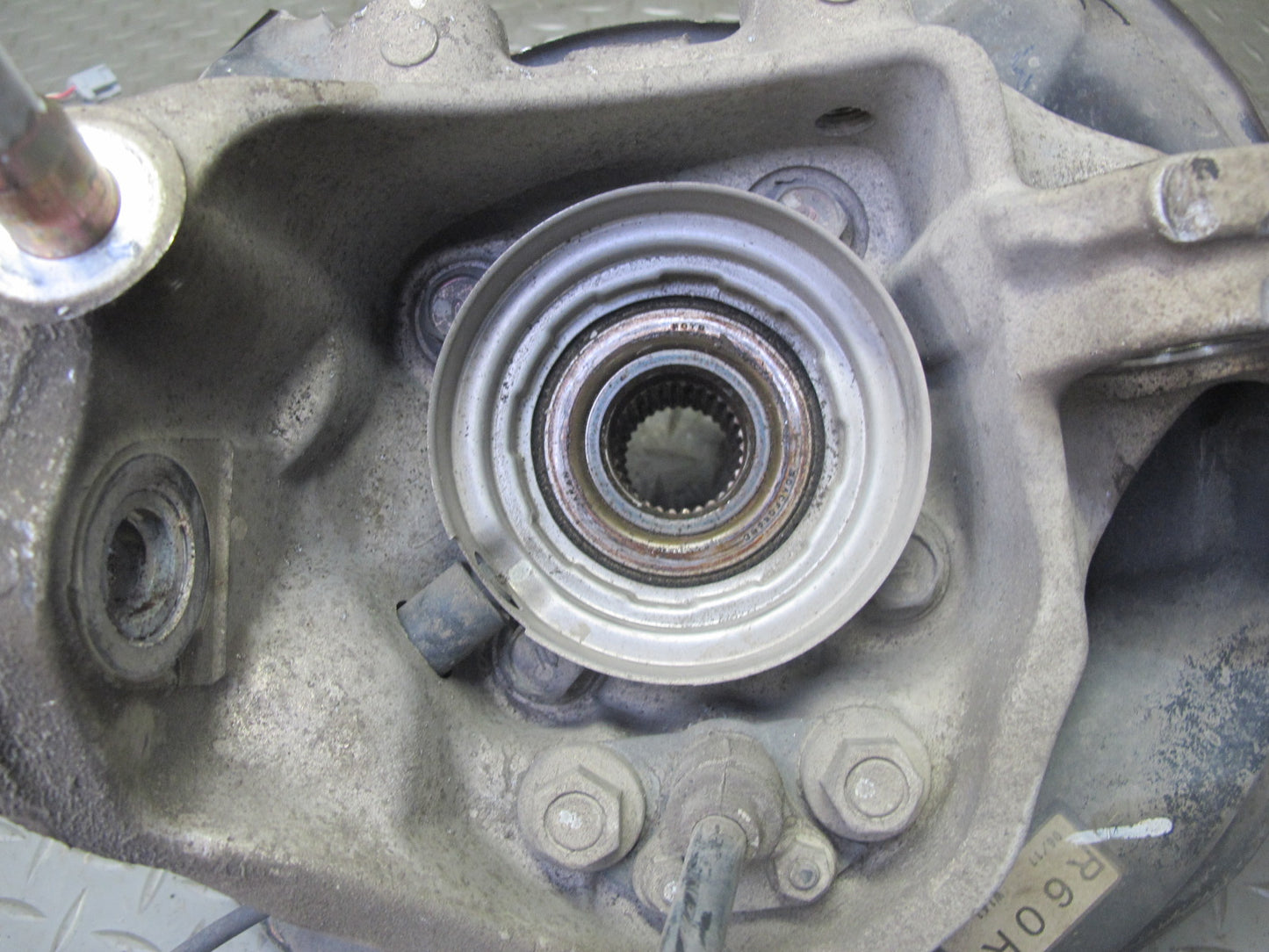 01-06 Lexus LS430 UCF30L RWD Rear Right Spindle Knuckle Wheel Hub Bearing OEM