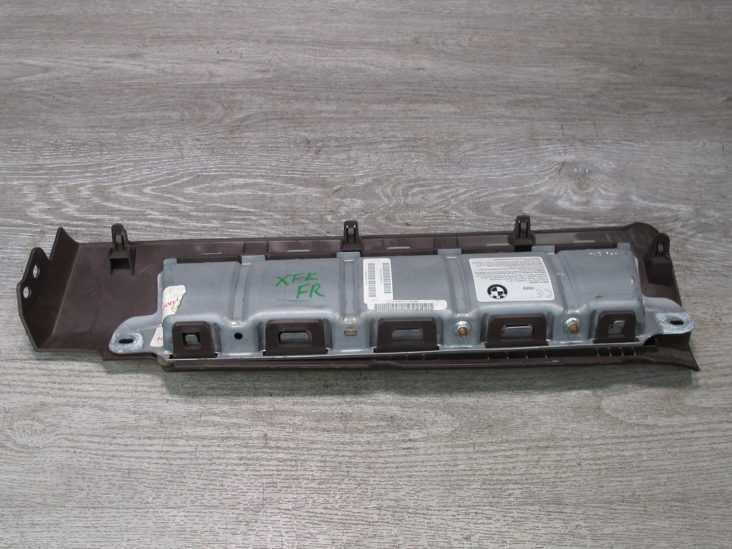 14-18 BMW F15 X5 FRONT RIGHT PASSENGER SIDE UNDER DASH KNEE SRS AIRBAG OEM