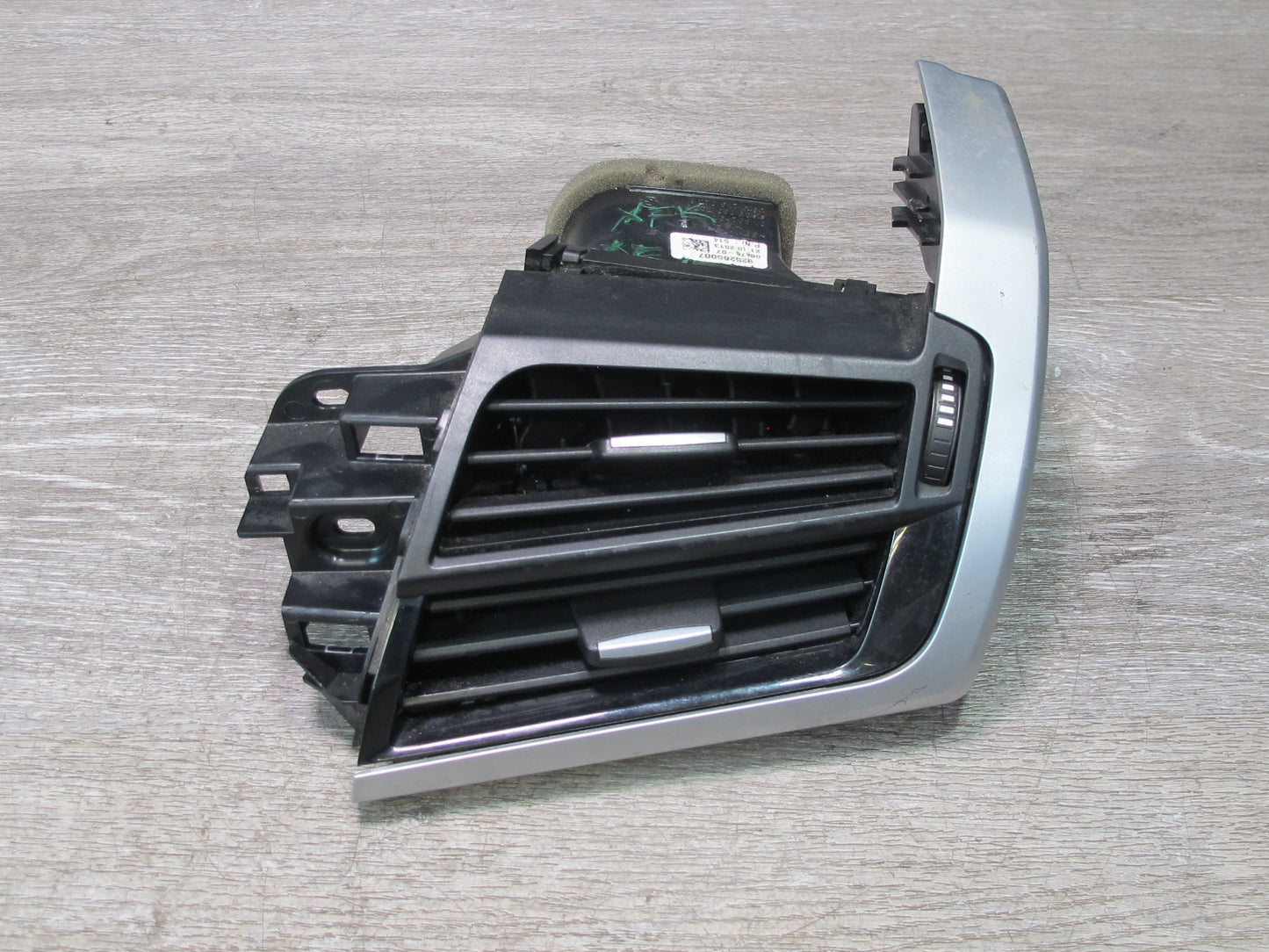 2014-2018 BMW F15 X5 Dash Front Left & Right A/C Air Vent Grille Set of 2