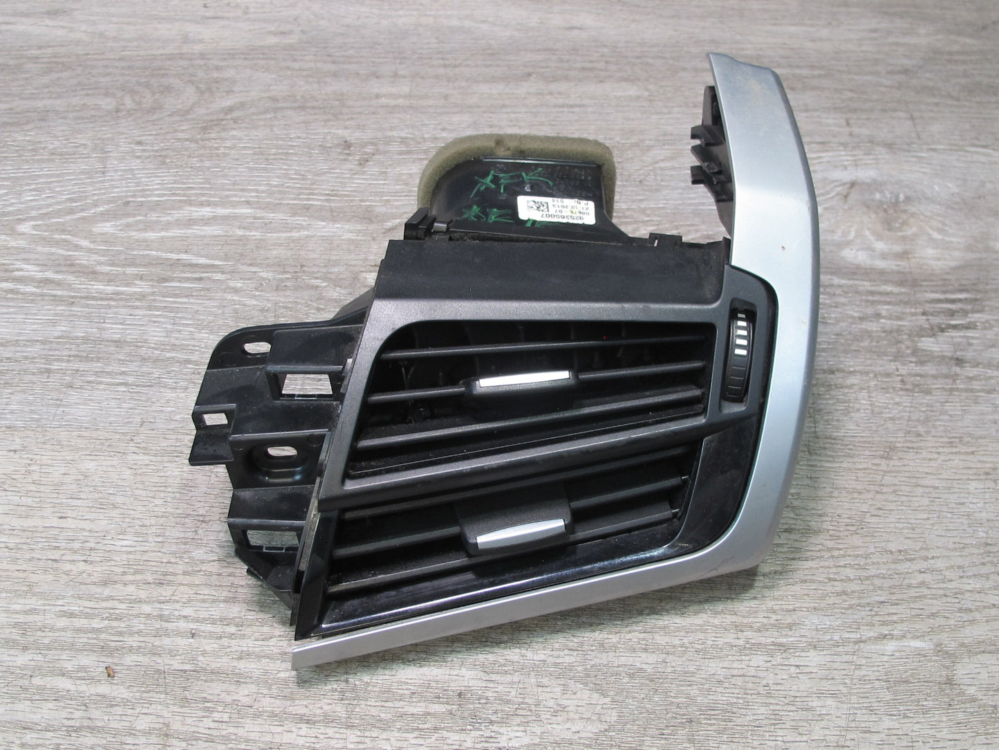 2014-2018 BMW F15 X5 Dash Front Left & Right A/C Air Vent Grille Set of 2
