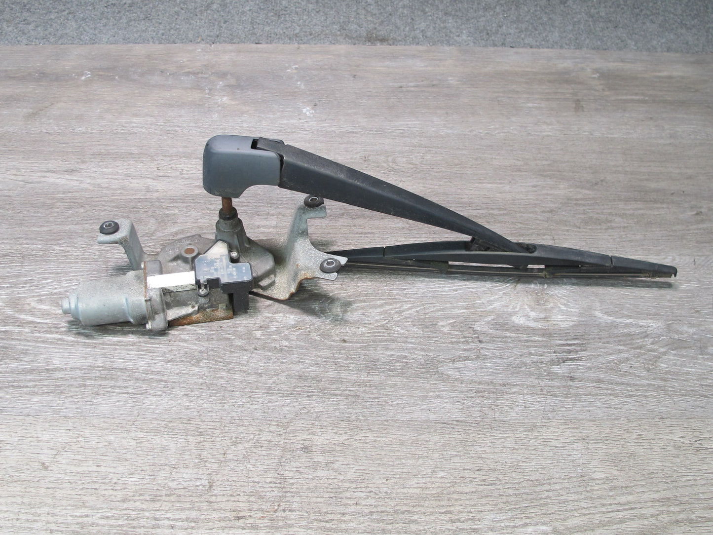2014-2018 BMW F15 X5 Rear Trunk Lid Tailgate Liftgate Wiper Motor w Arm
