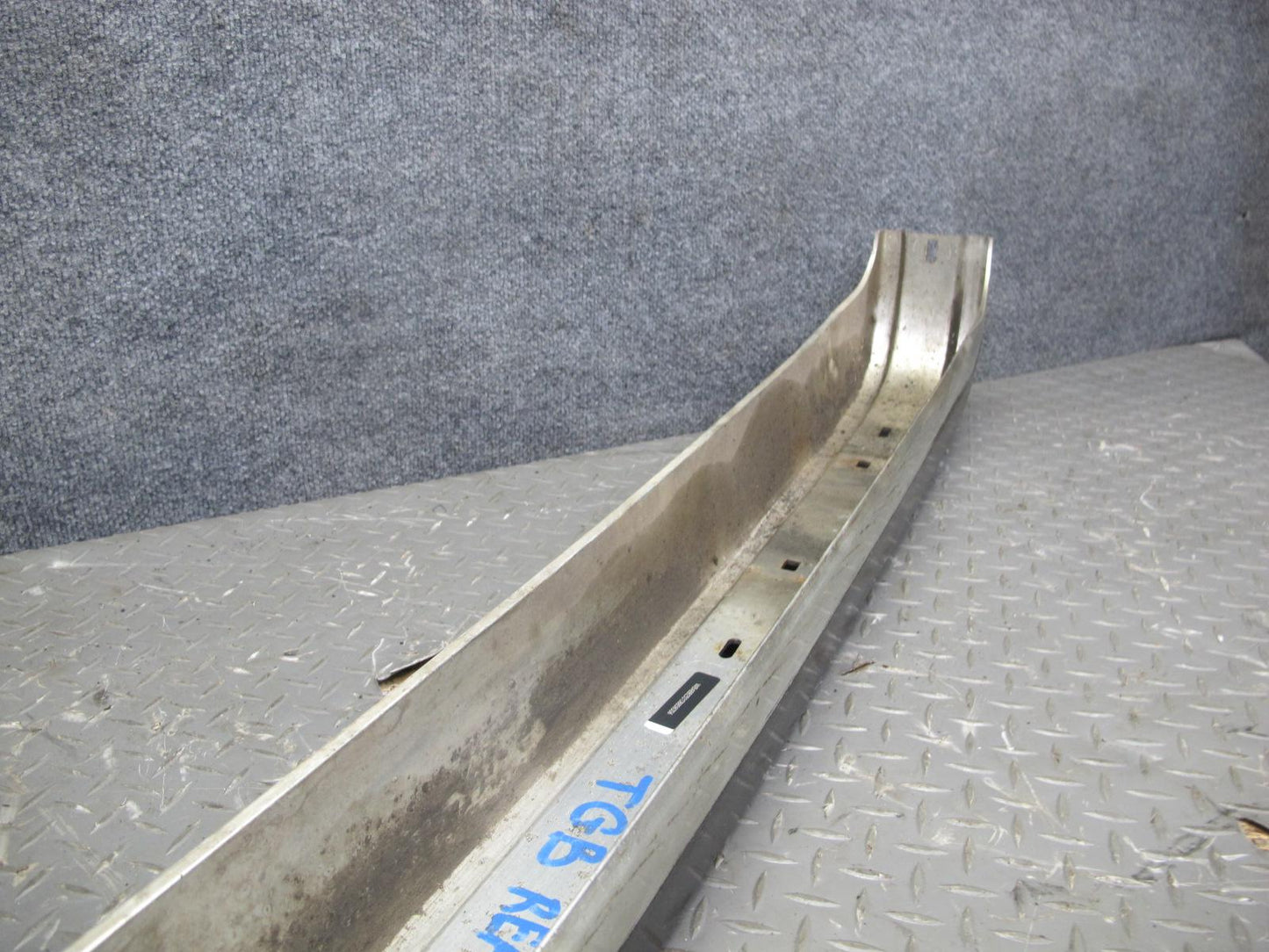 87-90 BMW E30 3-SERIES Rear Aluminum Diving Board Bumper Cover OEM