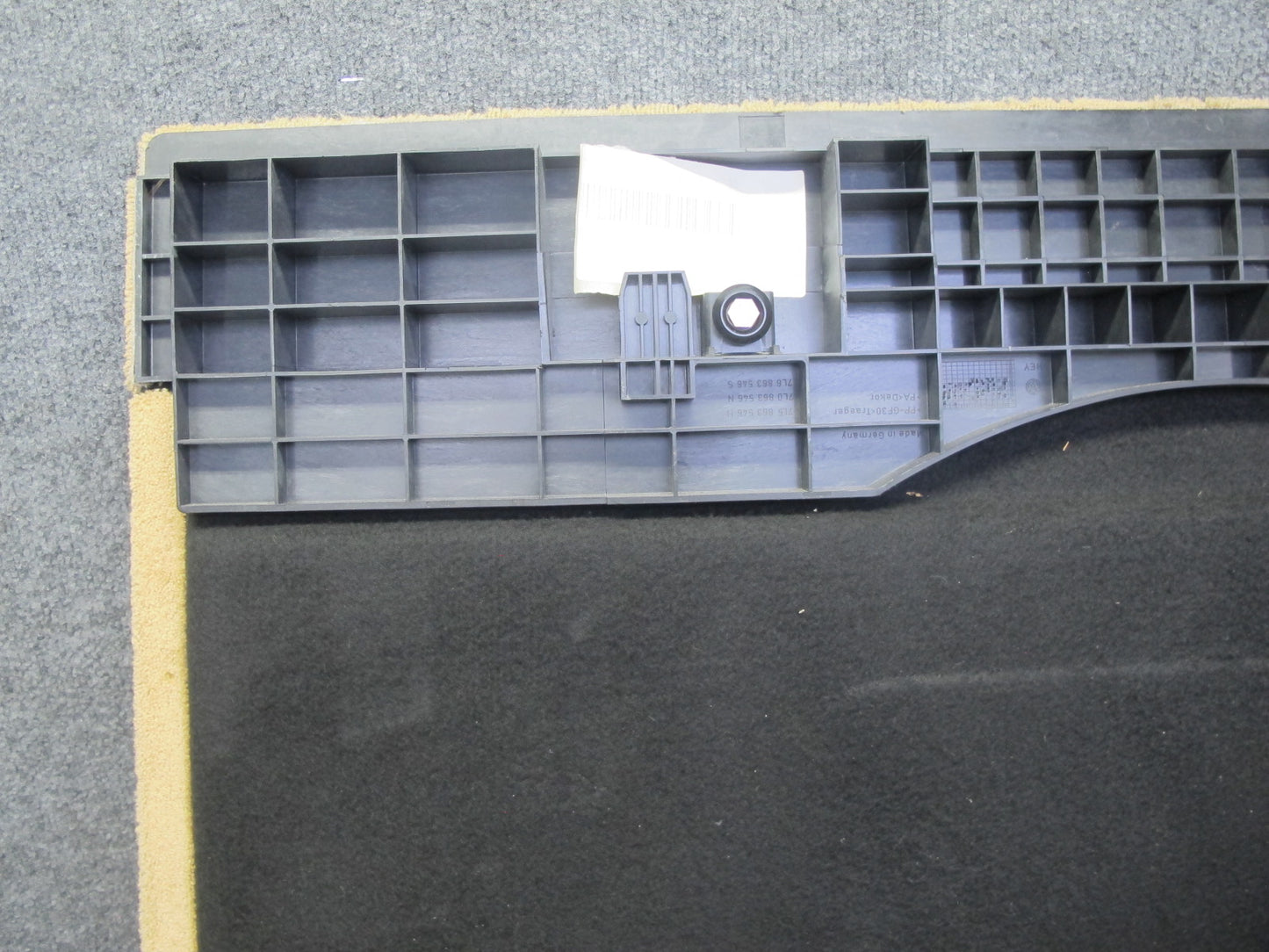 2003-2010 Porsche Cayenne 955 957 Rear Trunk Floor Carpet Compartment Cover