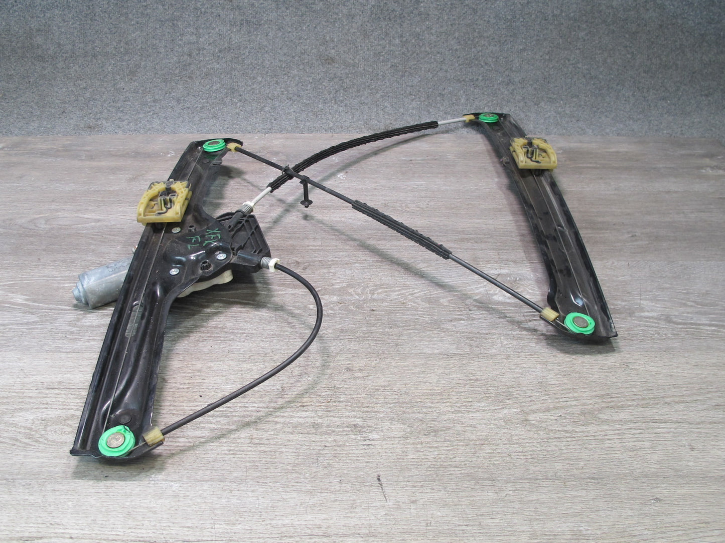 2014-2018 BMW F15 X5 Front Left Door Window Regulator w Motor 7286483