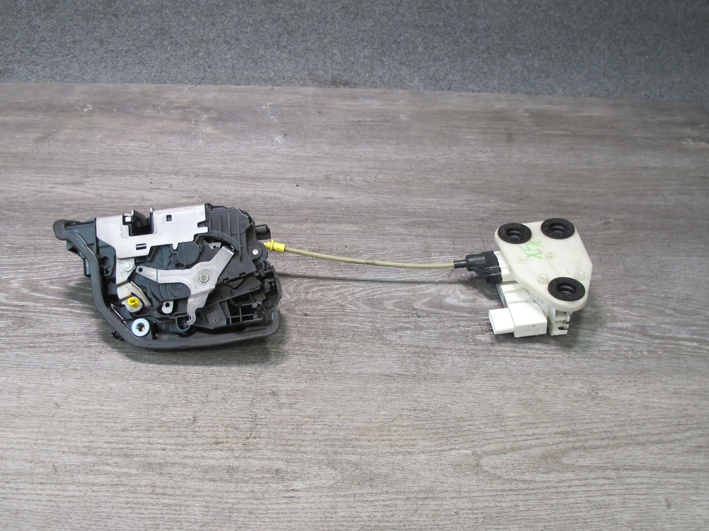 2014-2018 BMW F15 X5 Front Right Door Lock Latch Actuator w Soft Close 7281948