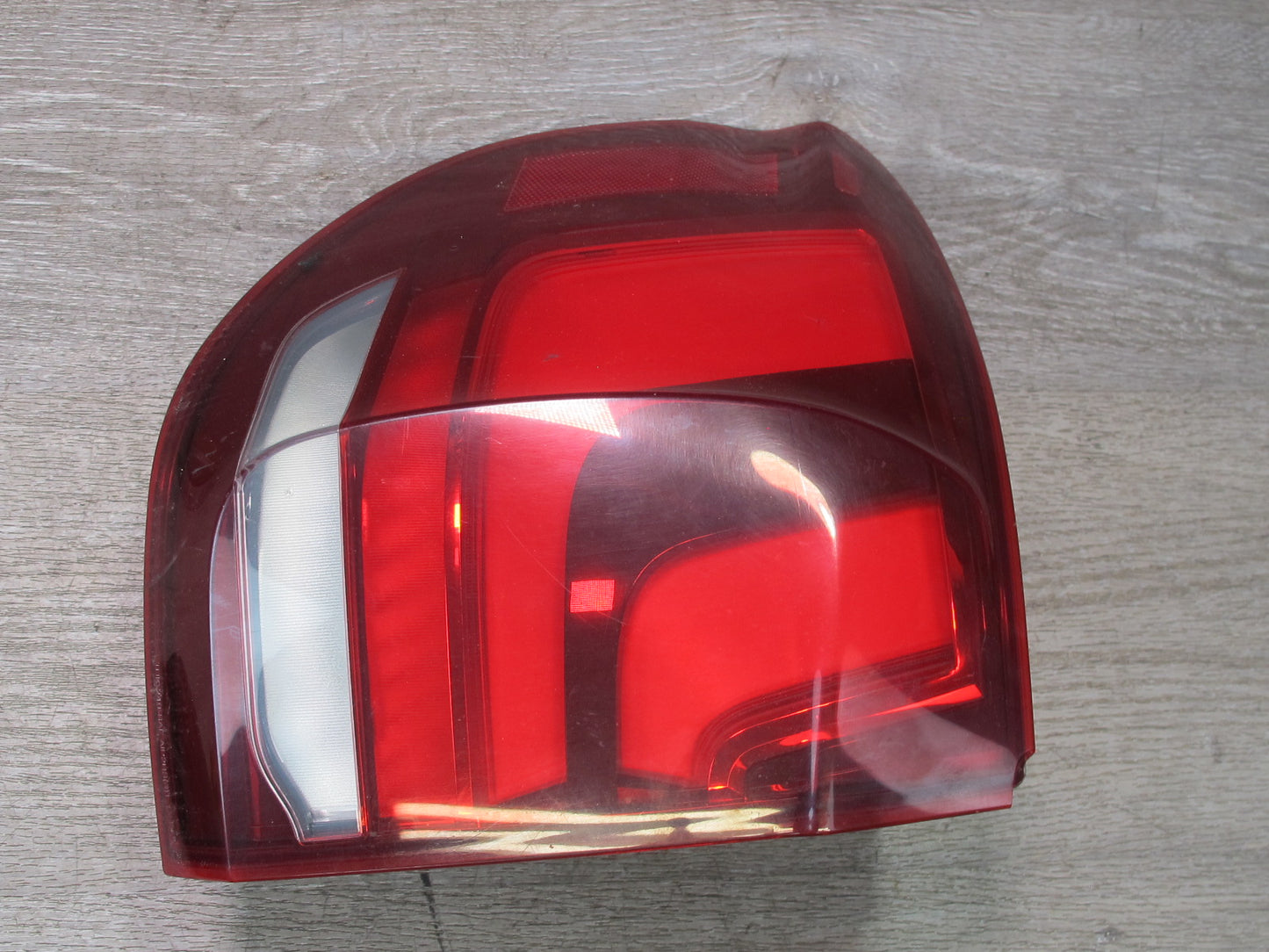 2014-2018 BMW F15 X5 Rear Left Outer Tail Light Lamp 7290103