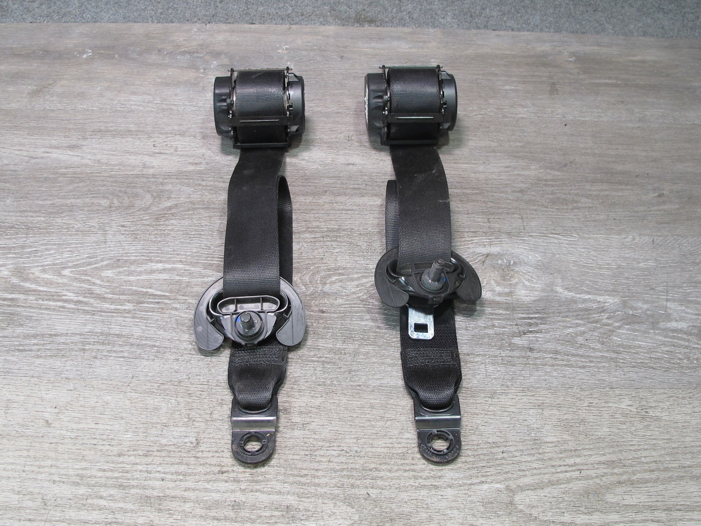 14-18 BMW F15 X5 REAR RIGHT & LEFT SIDE SEATBELT RETRACTOR SET OEM