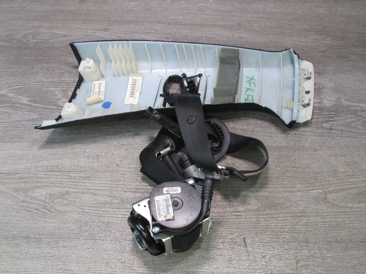 14-18 BMW F15 X5 FRONT RIGHT & LEFT SIDE SEATBELT RETRACTOR W/ B PILLAR TRIM SET OEM