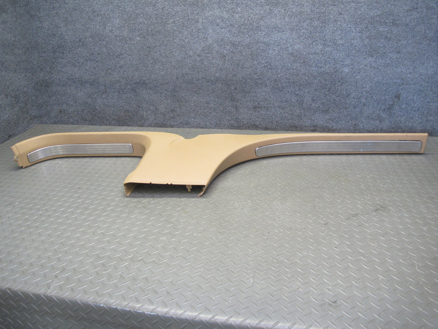 08-10 Porsche Cayenne 957 Left & Right Door Scuff Sill Plate Trim Panel Set