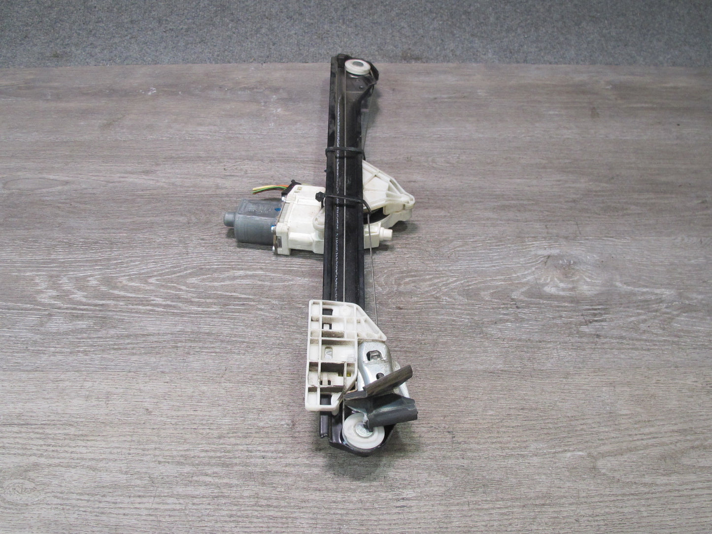 06-11 Mercedes W164 Ml-class Rear Left Door Window Regulator w Motor OEM