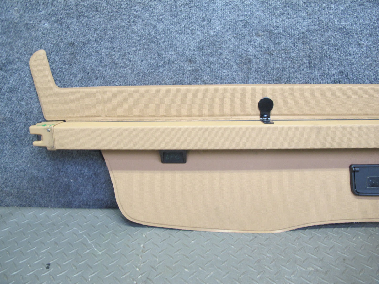 2003-2010 Porsche Cayenne 957 Rear Trunk Cargo Roller Shade Cover