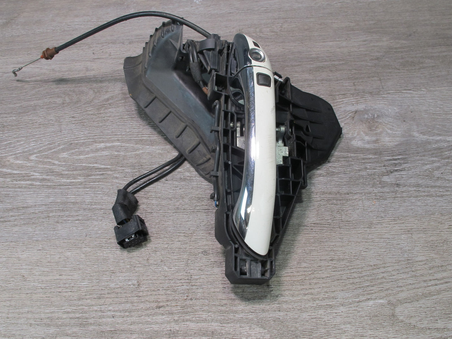 06-11 Mercedes W164 Ml-class Front Left Door Keyless GO Exterior Handle OEM
