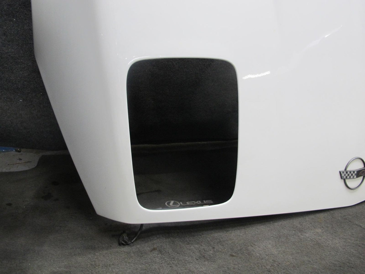 85-96 Chevrolet Corvette C4 Front Hood Bonnet Shell Panel Artic White OEM