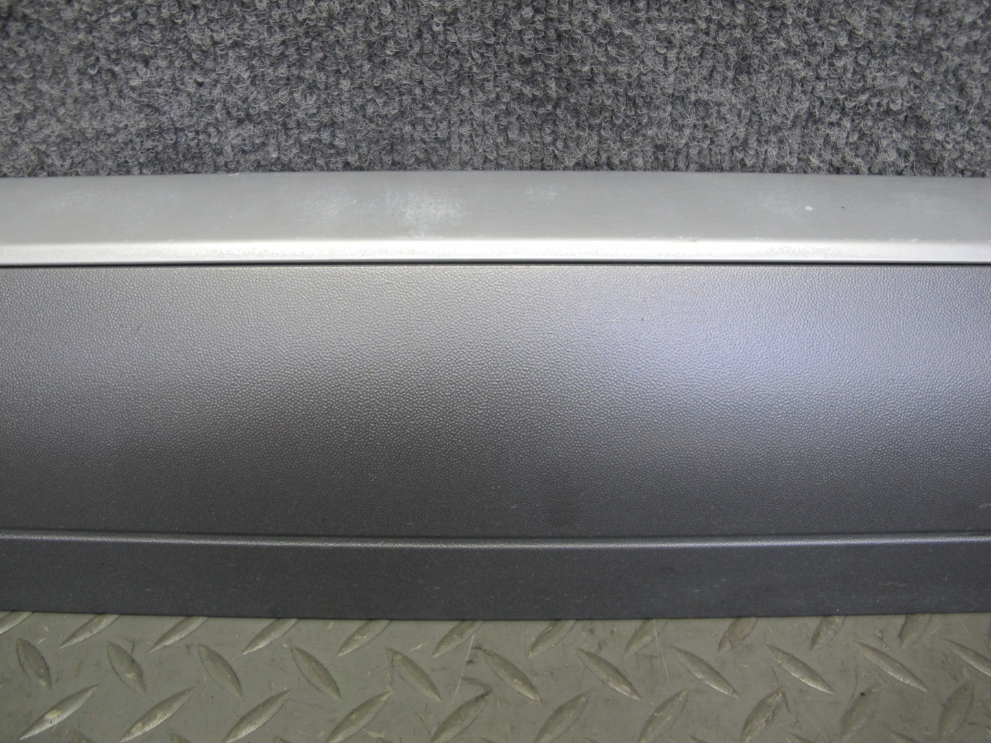 2003-2010 Porsche Cayenne 957 Front Left Door Trim Molding Panel 7L5837787