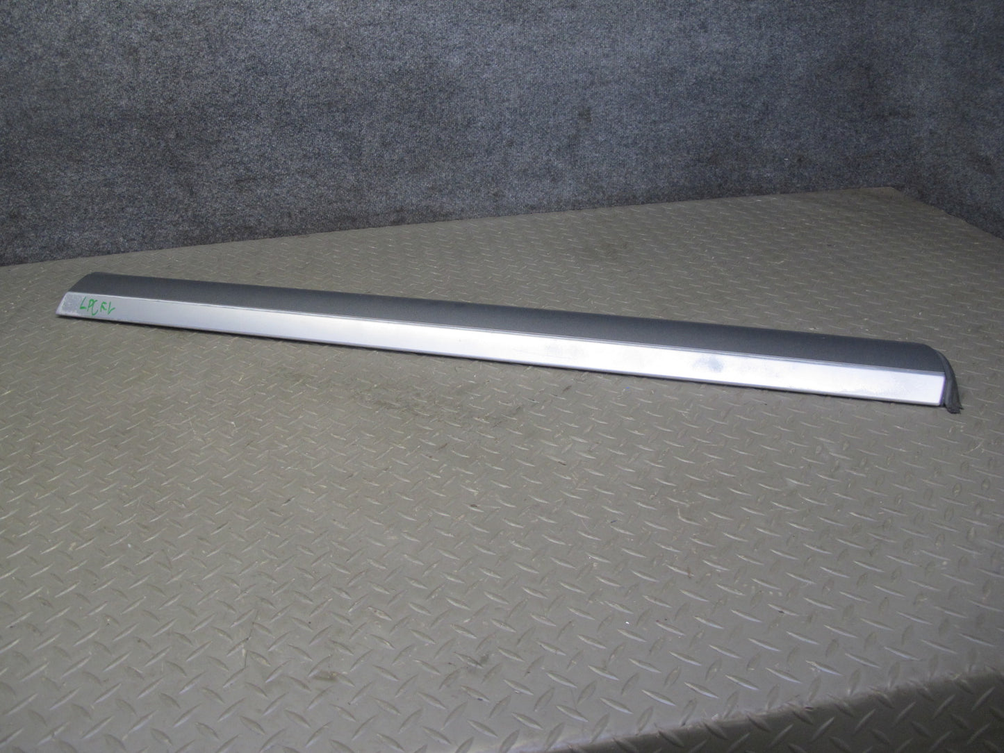 2003-2010 Porsche Cayenne 957 Front Left Door Trim Molding Panel 7L5837787