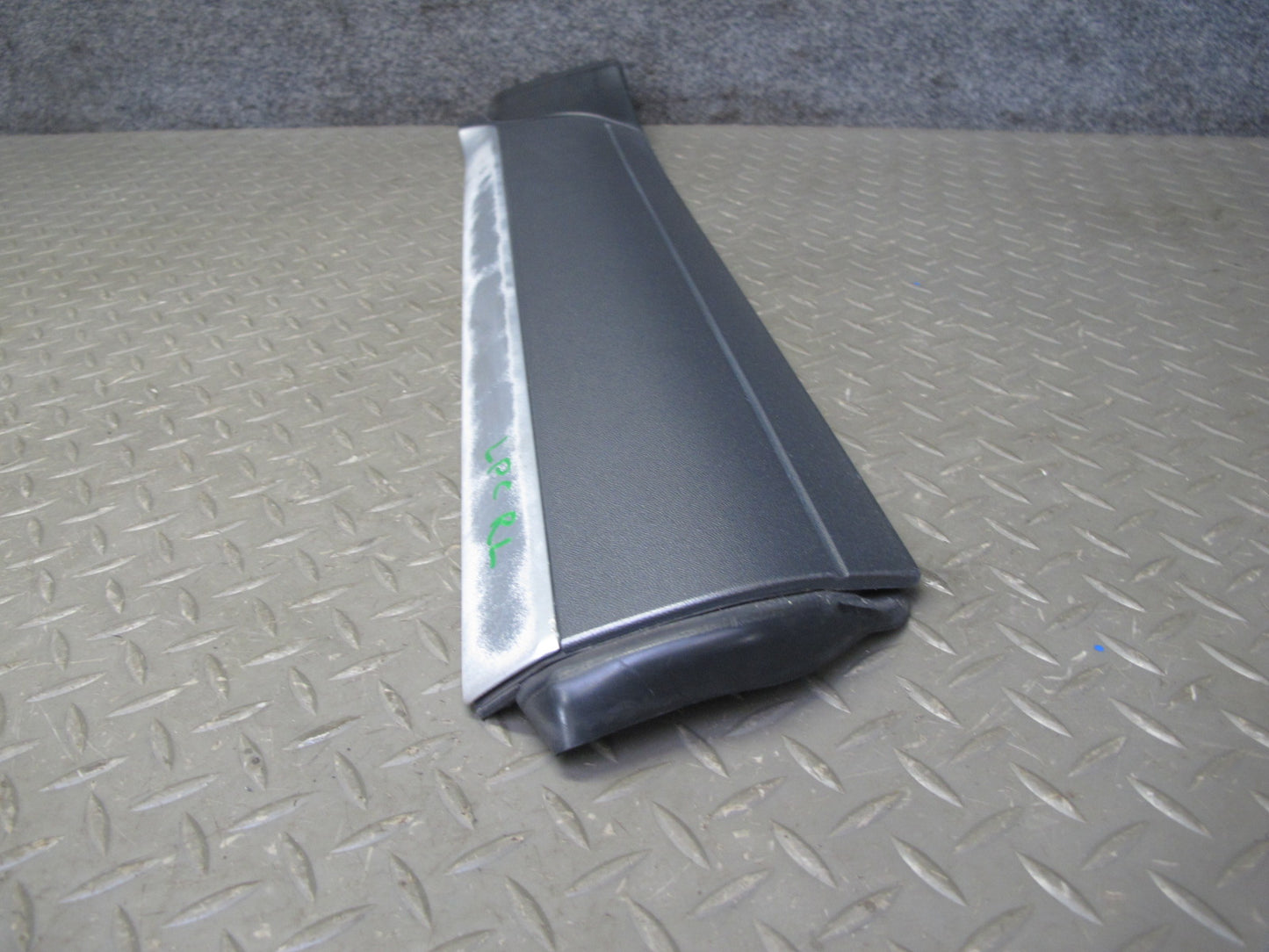 2003-2010 Porsche Cayenne 957 Rear Left Door Trim Molding Panel 7L5839787