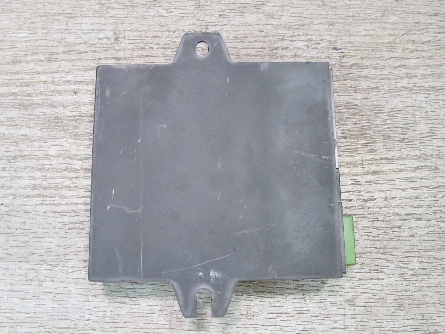 87-91 BMW E30 3-SERIES ON Board Computer Relay Control Module 1373726 OEM