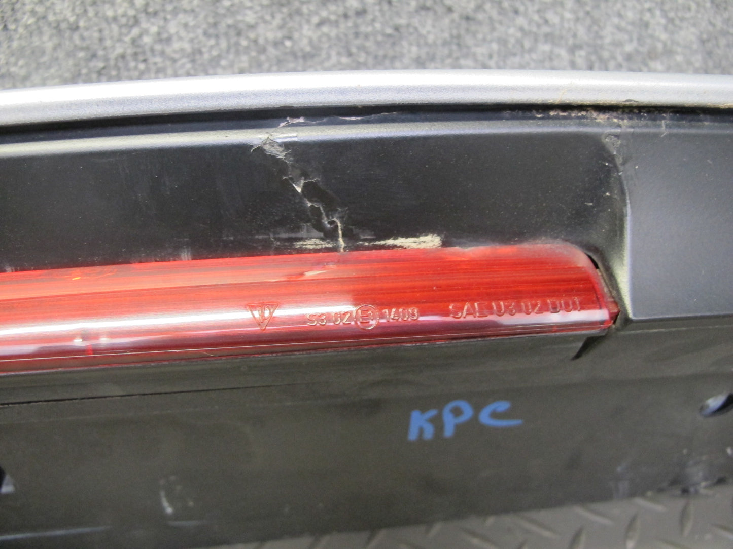 2003-2006 Porsche Cayenne 955 Turbo S Rear Trunk Lid Tailgate Spoiler 7L5827939C