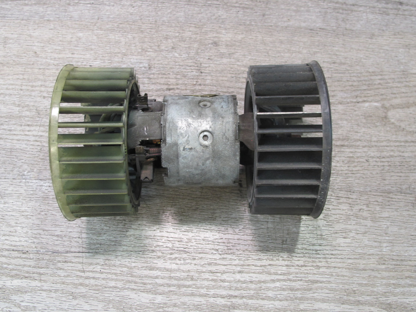 87-91 BMW 3-SERIES E30 325i A/C Heater Blower Motor Fan OEM