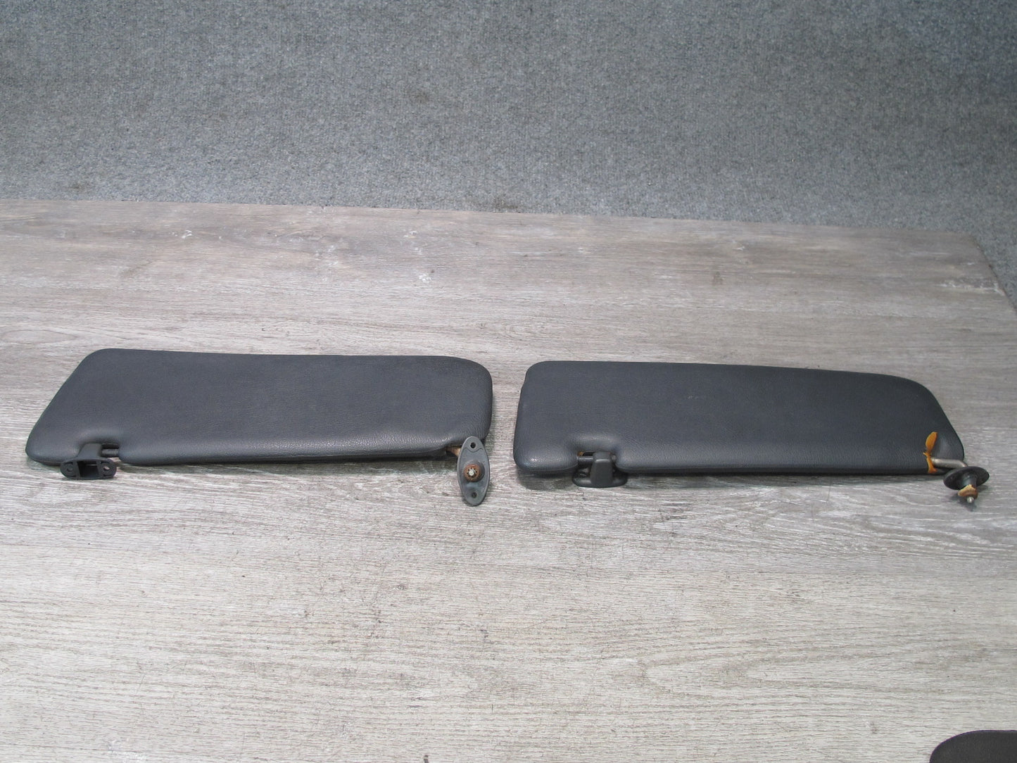 87-91 BMW E30 325I Convertible Set of 2 Front Left & Right Sun Visor Black OEM