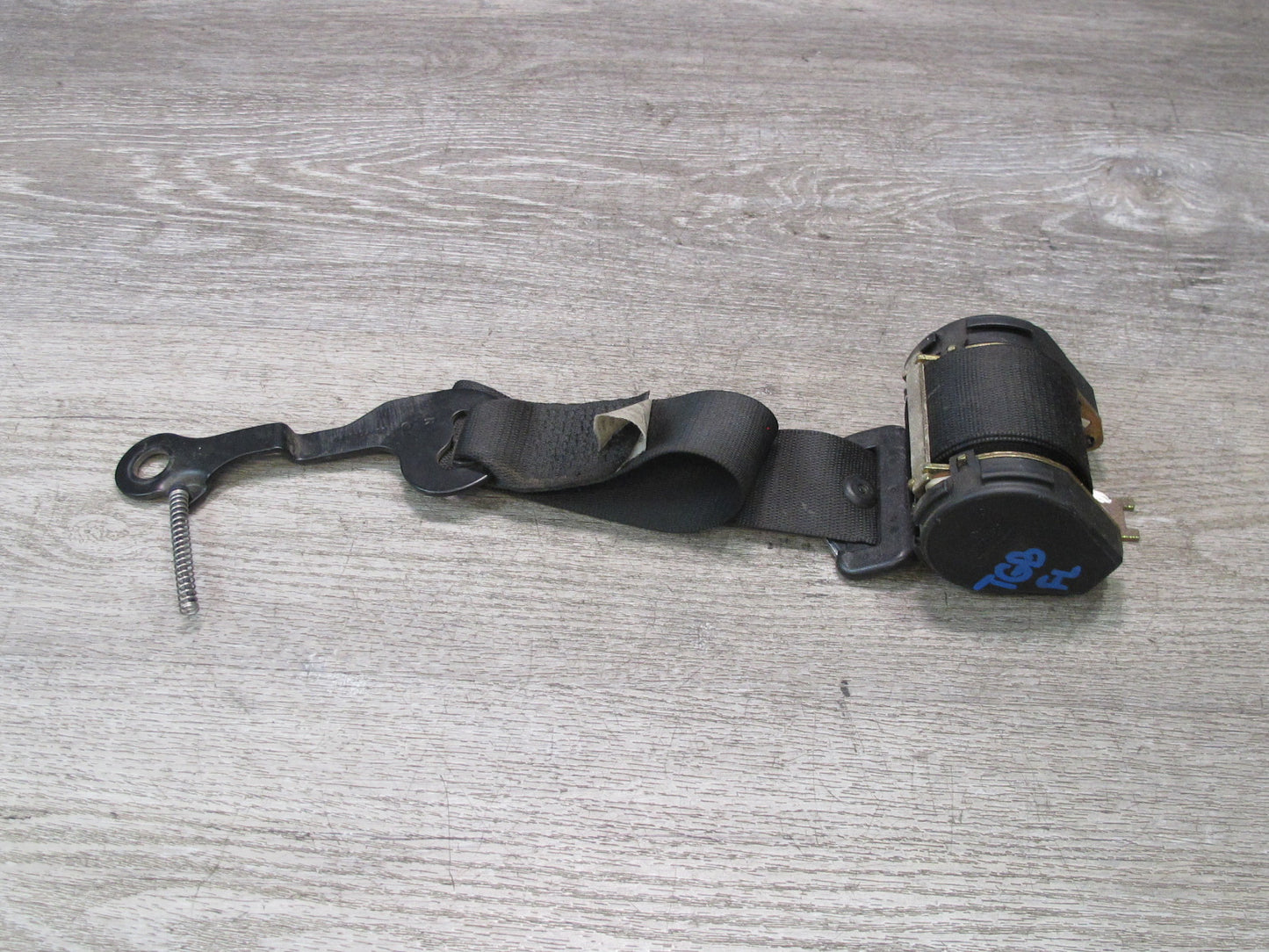 88-93 BMW E30 CONVERTIBLE FRONT RIGHT & LEFT SIDE SEATBELT RETRACTOR SET OEM