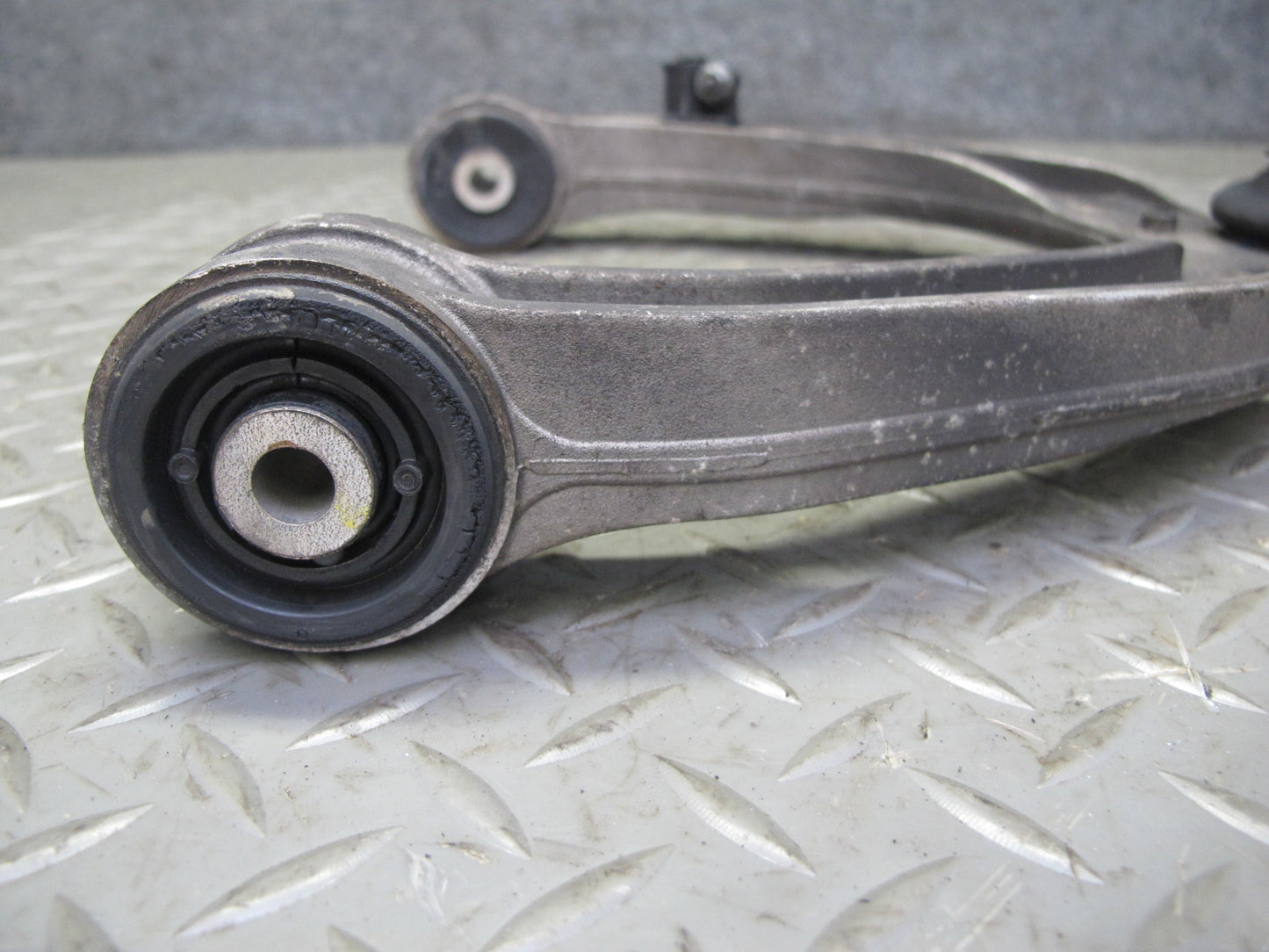 2003-2010 Porsche Cayenne 955 957 Front Suspension Upper Control Arm Set of 2