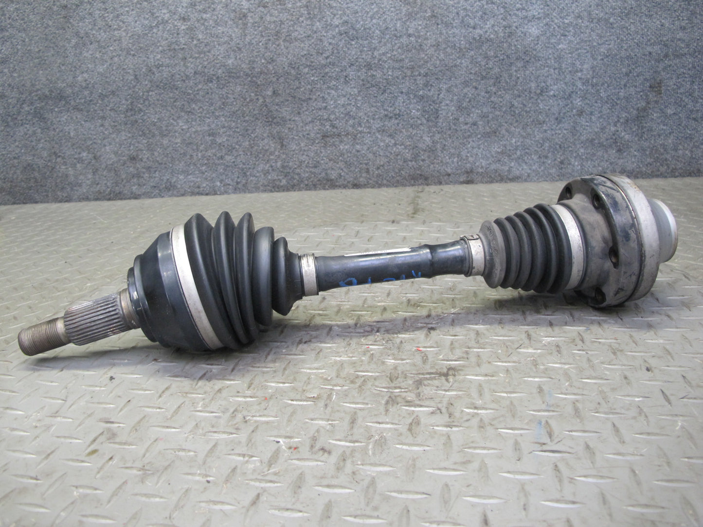 2006 Porsche Cayenne 955 Turbo Front Left or Right Suspension Axle Shaft