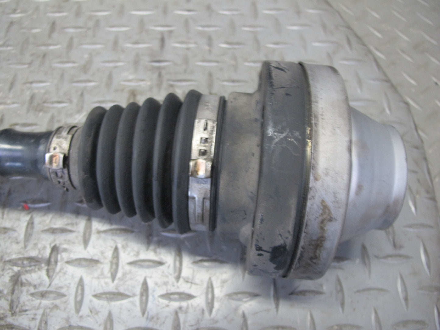 2006 Porsche Cayenne 955 Turbo Front Left or Right Suspension Axle Shaft