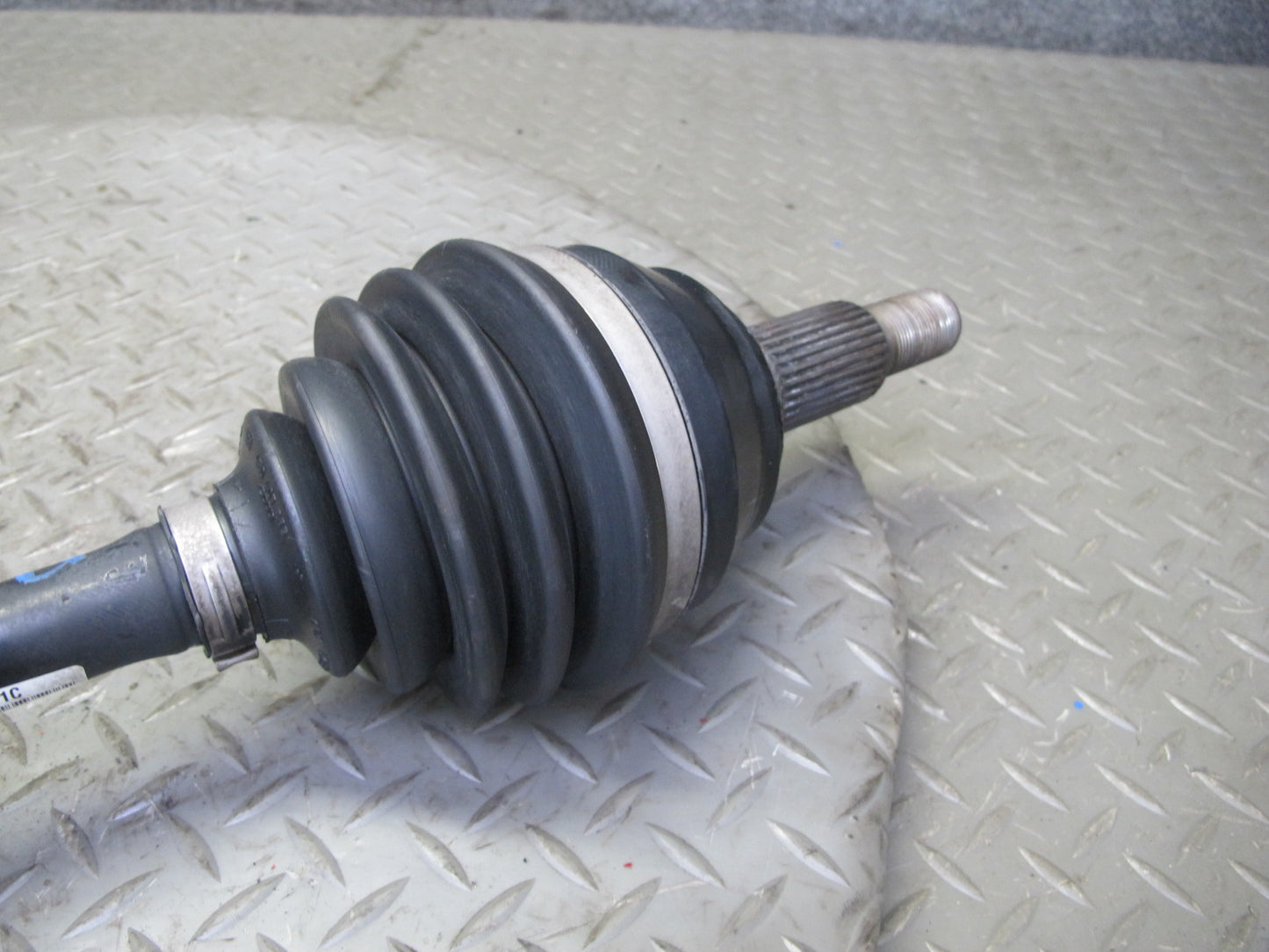 2006 Porsche Cayenne 955 Turbo Front Left or Right Suspension Axle Shaft