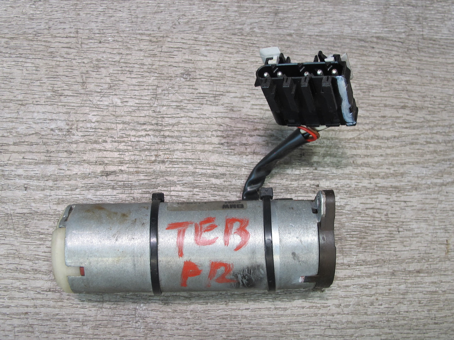 01-06 BMW E46 Convertible Set of 5 Front Right Seat Adjustment Drive Motor OEM