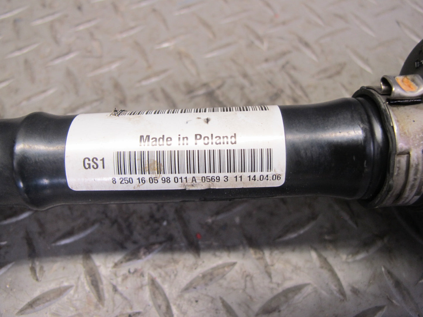 2006 Porsche Cayenne 955 Turbo Front Left Suspension Axle Shaft 7L0407271C