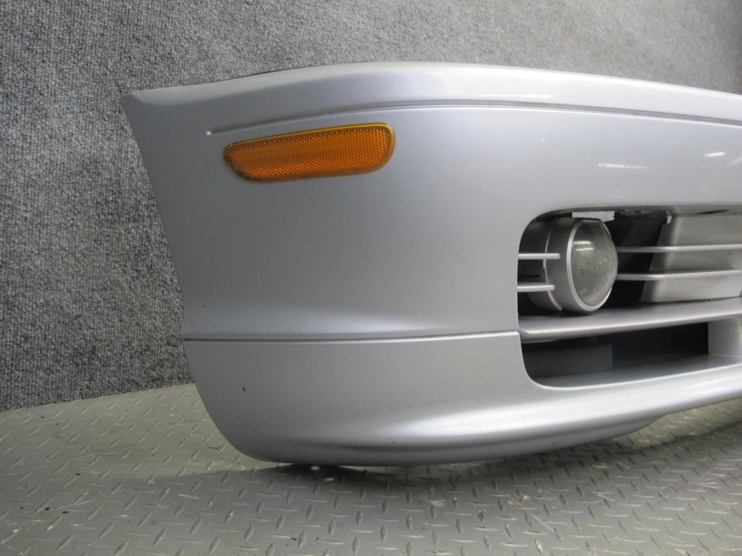 01-03 BMW E46 330ci Coupe Conv Front Bumper Cover w Fog Lights Titan Silver OEM