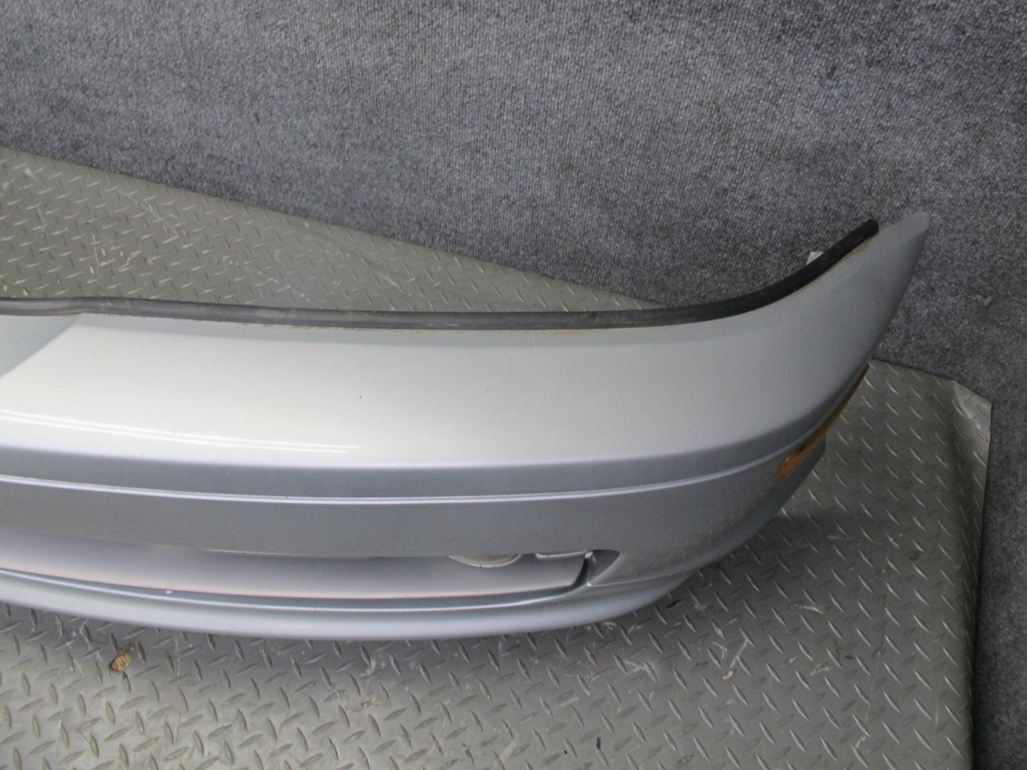 01-03 BMW E46 330ci Coupe Conv Front Bumper Cover w Fog Lights Titan Silver OEM