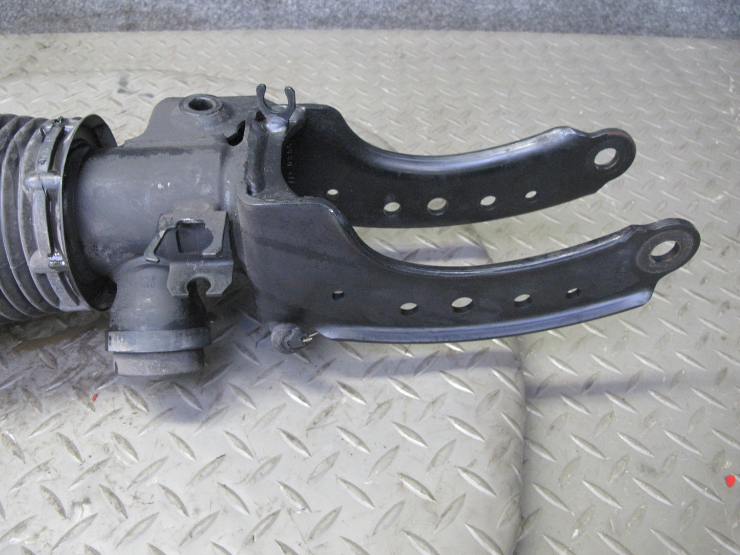 2005-2006 Porsche Cayenne 955 Turbo Front Right Air Strut Shock Absorber