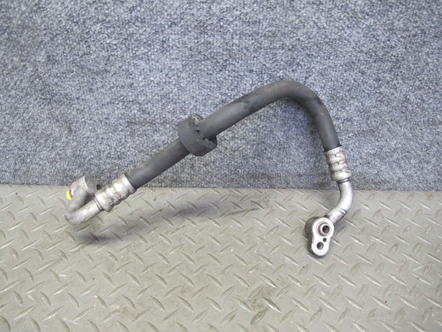 2003-2006 Porsche Cayenne 955 A/C Air Condition Hoses Pipe Line Set of 2