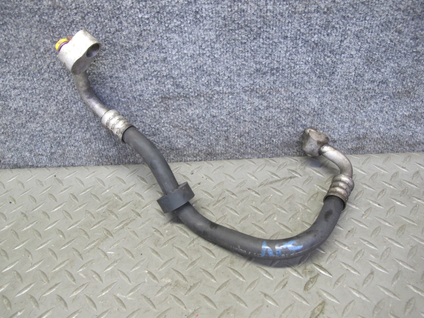 2003-2006 Porsche Cayenne 955 A/C Air Condition Hoses Pipe Line Set of 2