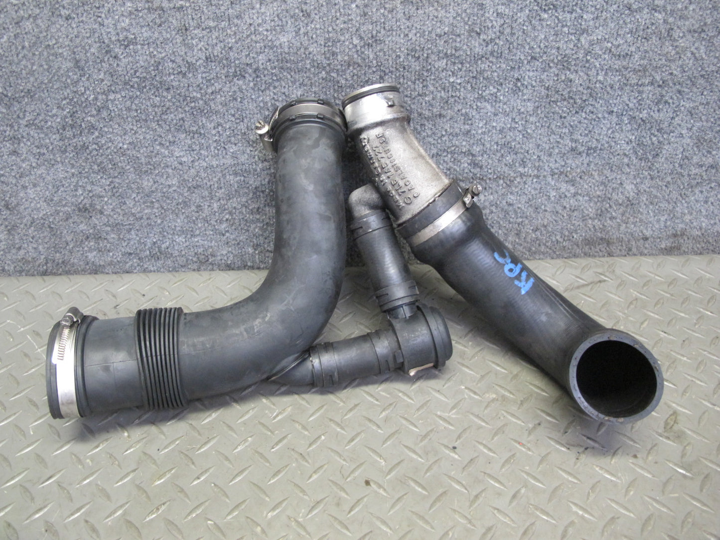 2003-2006 Porsche Cayenne 955 Turbo Air Intake Hose Pipe Line Set