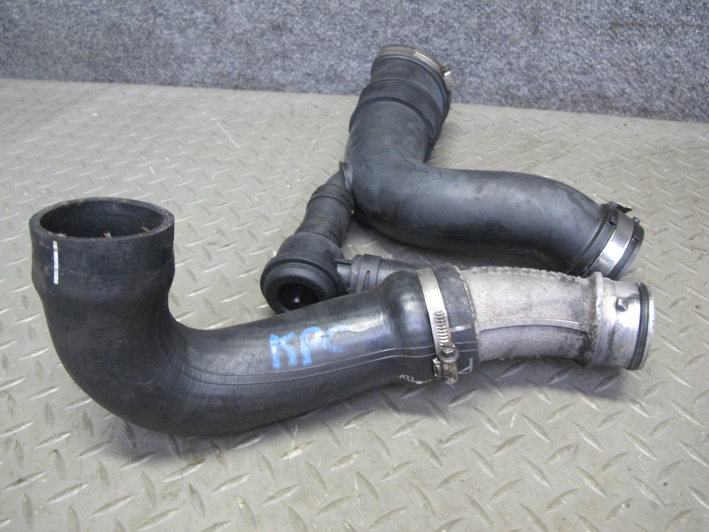 2003-2006 Porsche Cayenne 955 Turbo Air Intake Hose Pipe Line Set