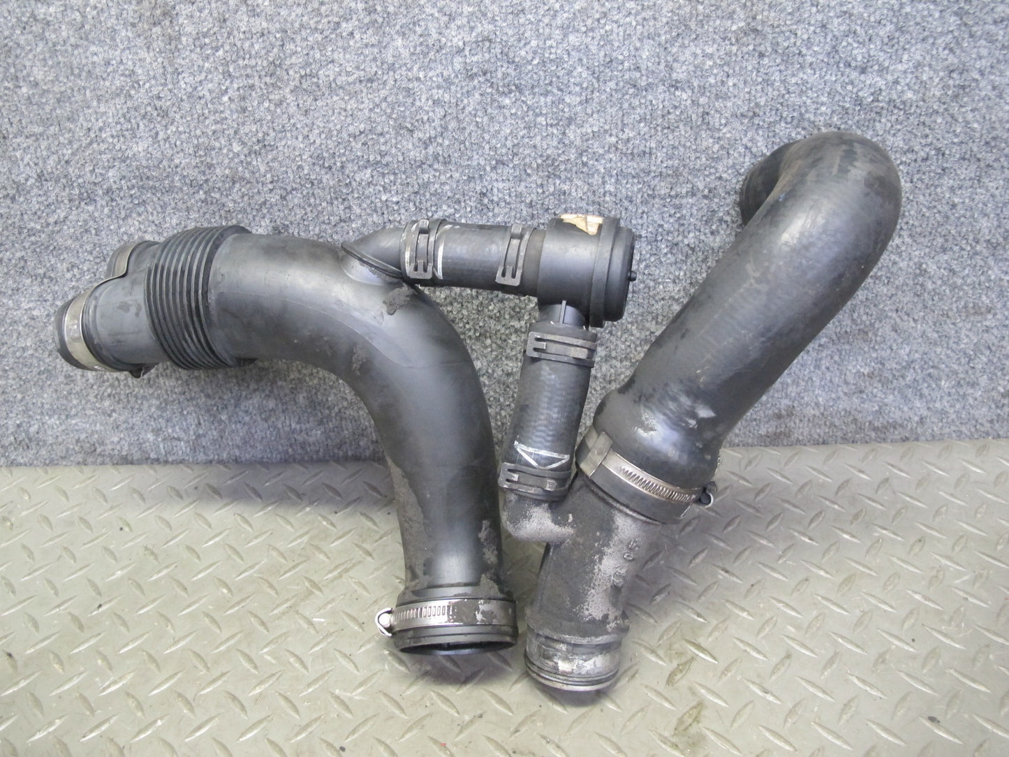 2003-2006 Porsche Cayenne 955 Turbo Air Intake Hose Pipe Line Set