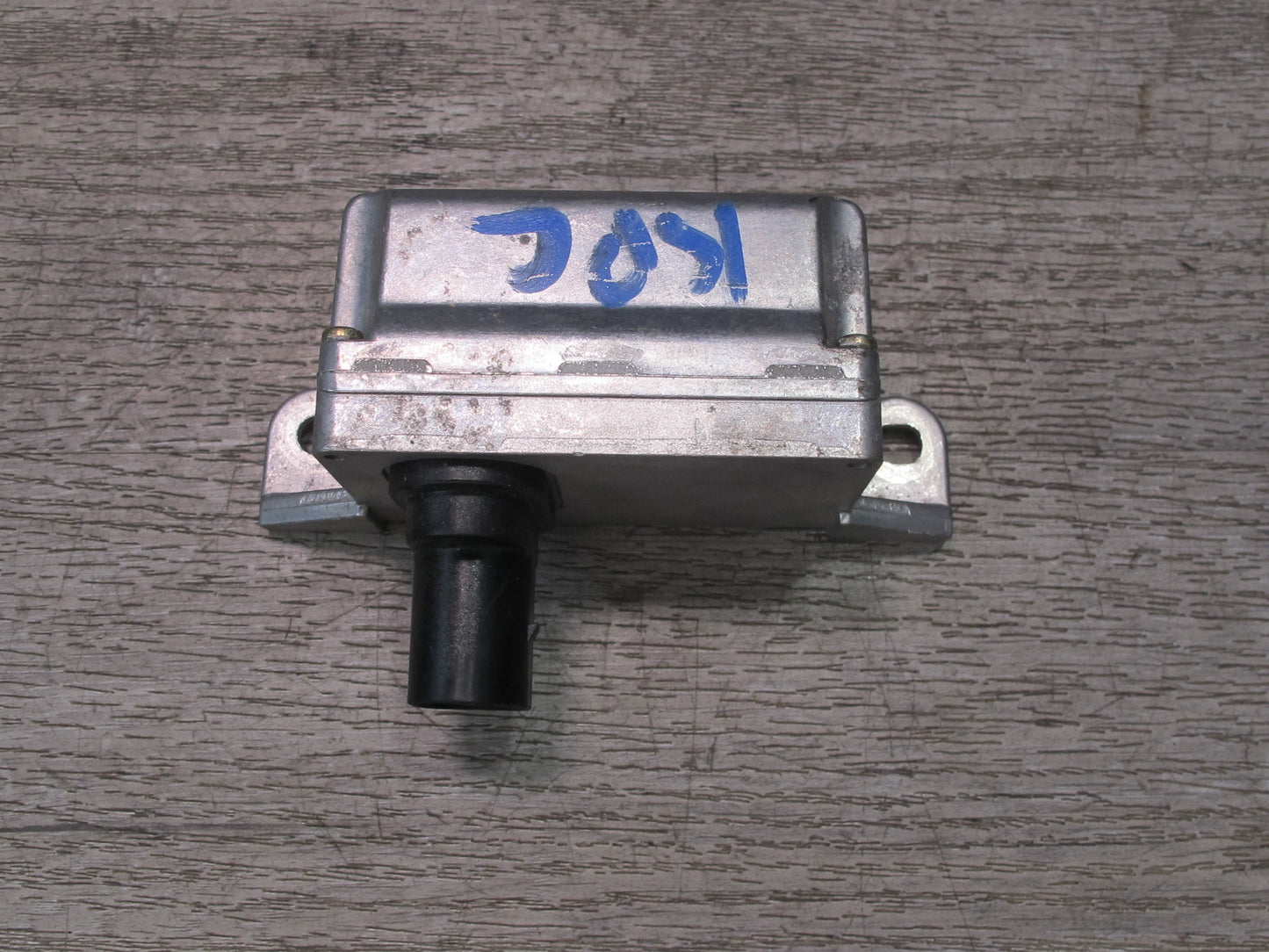 2003-2010 Porsche Cayenne 955 YAW Turn Rate Acceleration Rate Speed Sensor