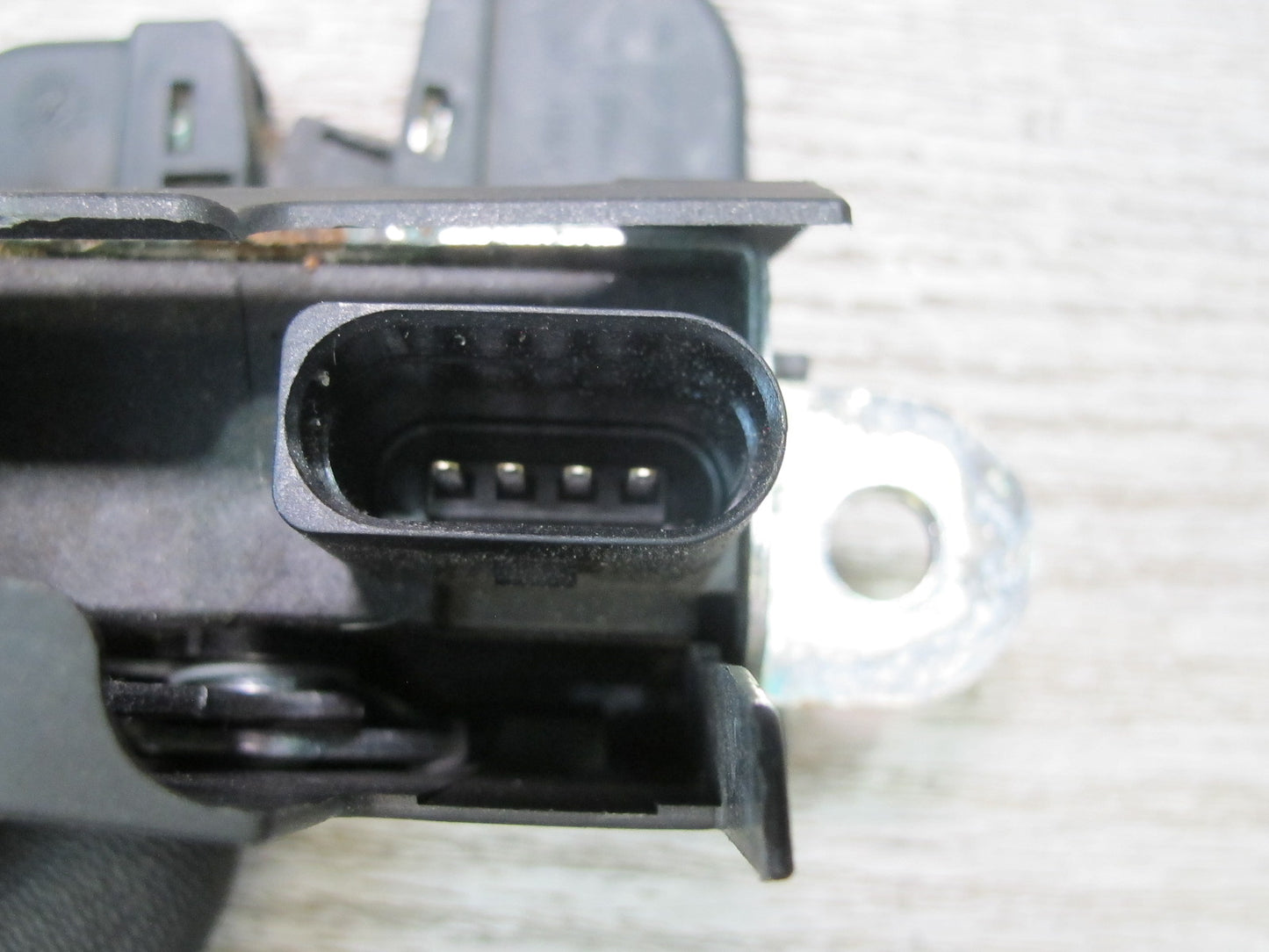 06-10 VW Golf R32 R GTI Rabbit Trunk Tailgate Hatch Door Lock Latch Actuator OEM