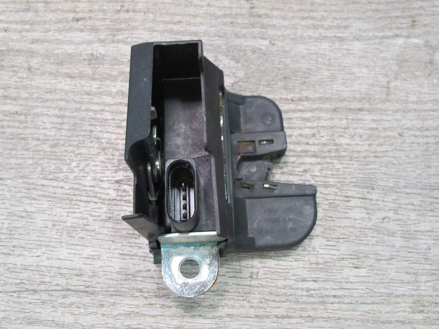 06-10 VW Golf R32 R GTI Rabbit Trunk Tailgate Hatch Door Lock Latch Actuator OEM