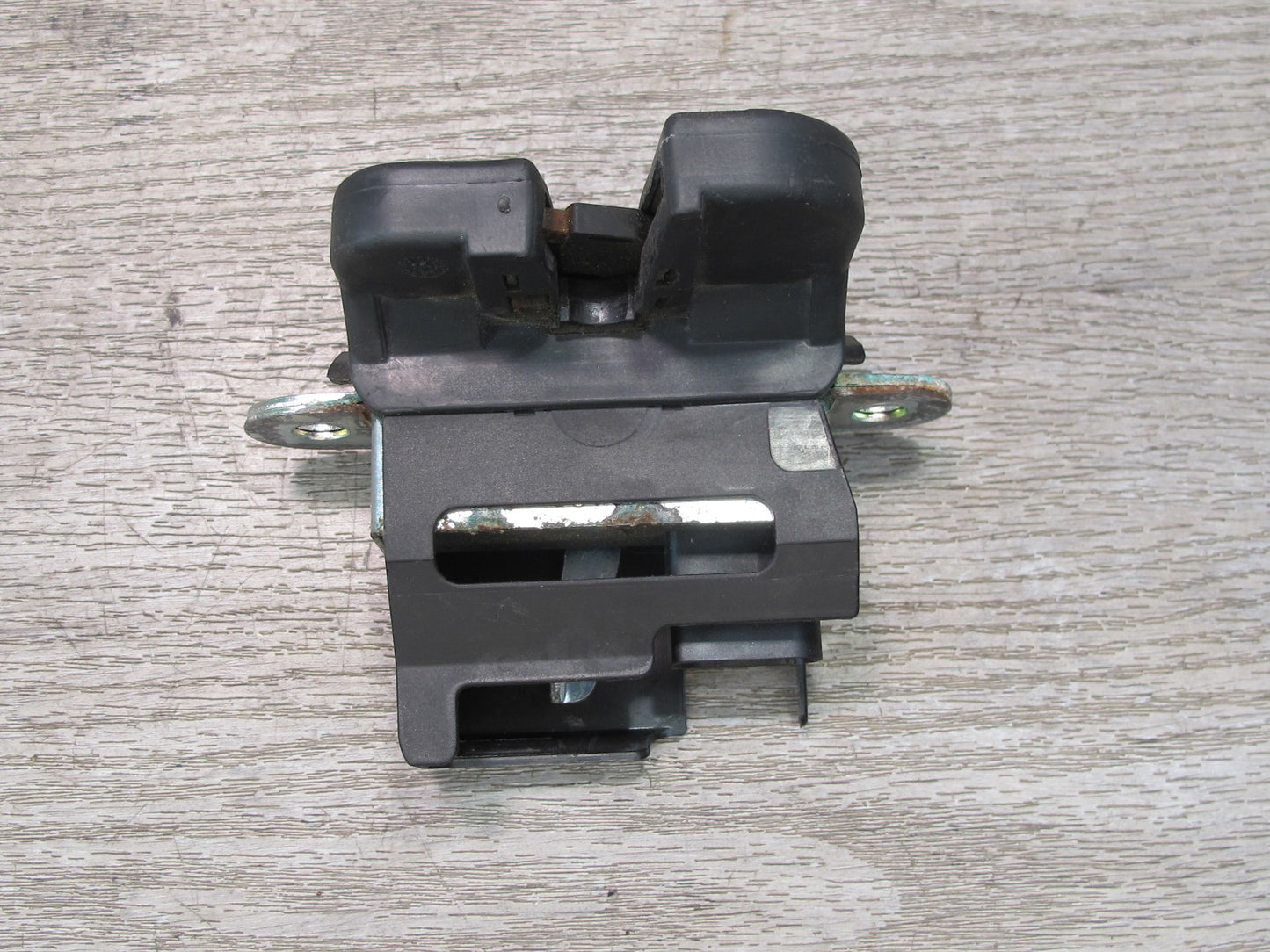 06-10 VW Golf R32 R GTI Rabbit Trunk Tailgate Hatch Door Lock Latch Actuator OEM