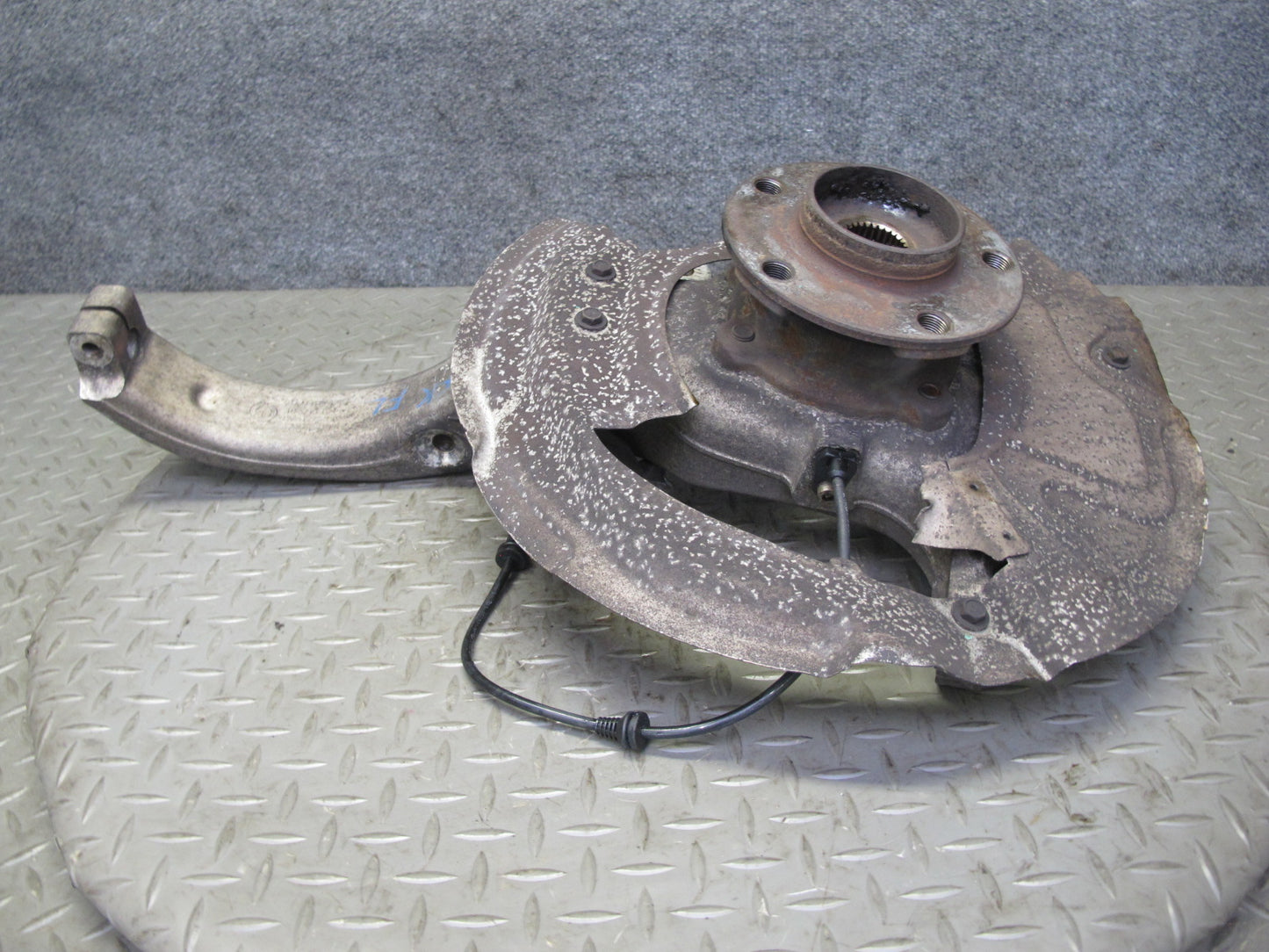 2014-2018 BMW F15 X5 AWD Front Left Spindle Knuckle Wheel Hub Bearing 6773783