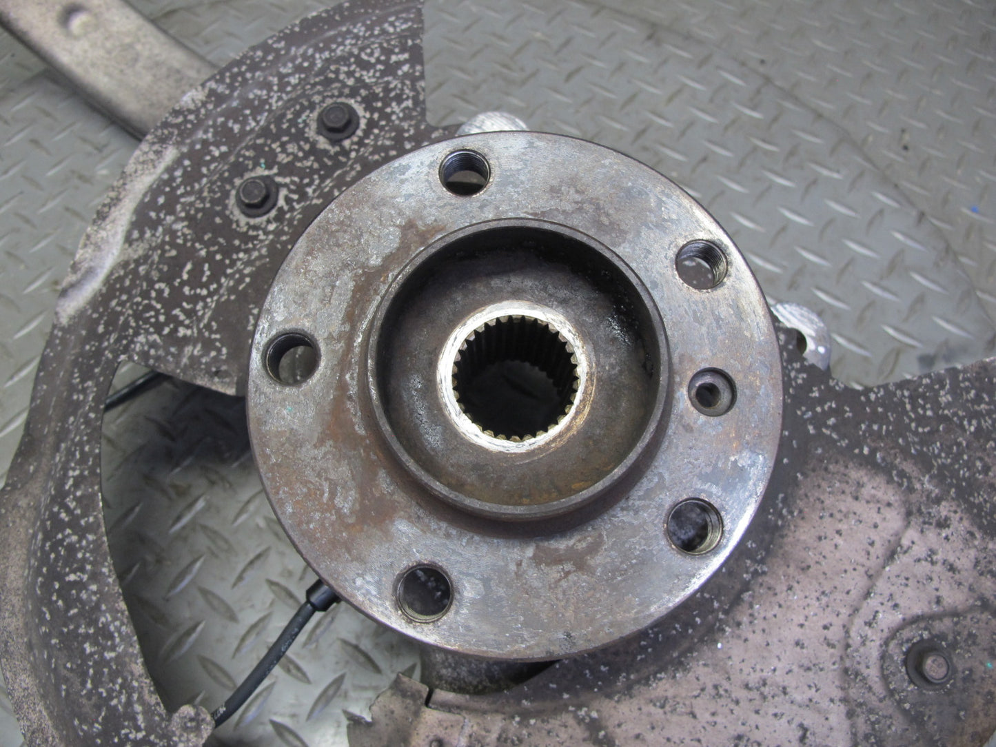 2014-2018 BMW F15 X5 AWD Front Left Spindle Knuckle Wheel Hub Bearing 6773783