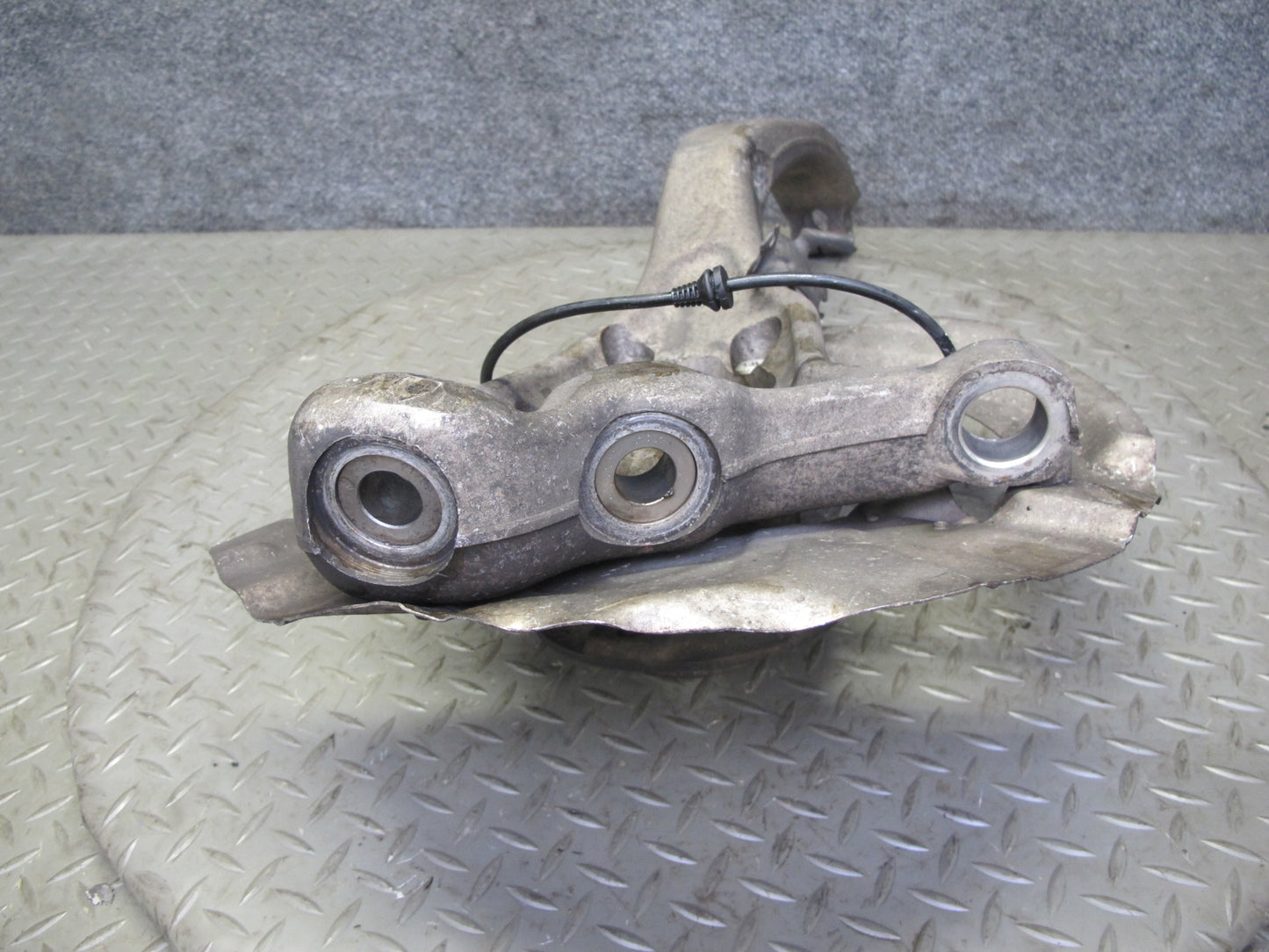 2014-2018 BMW F15 X5 AWD Front Left Spindle Knuckle Wheel Hub Bearing 6773783