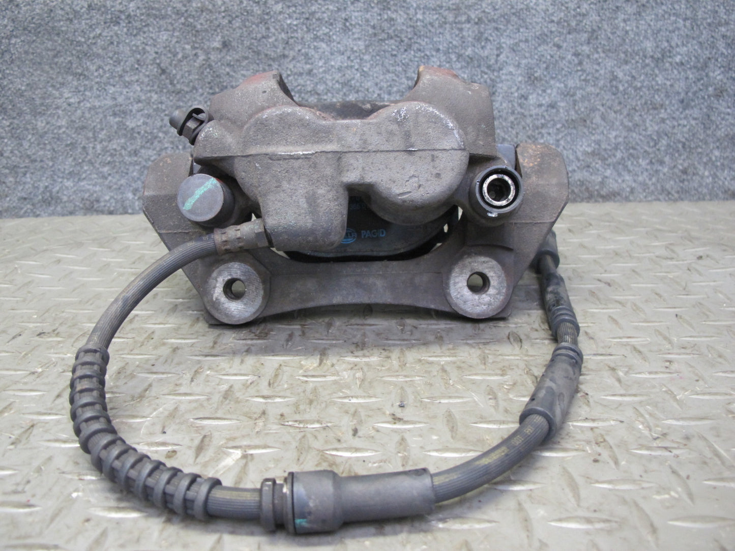 2014-2018 BMW F15 X5 AWD Front Left & Right Brake Caliper Set of 2