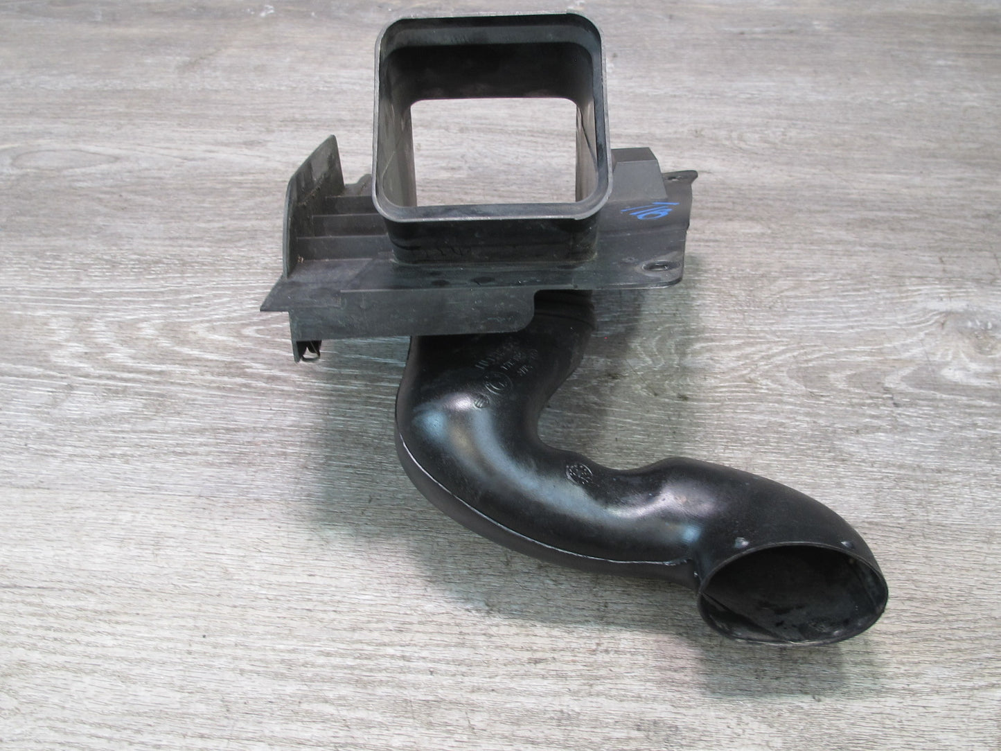 01-06 BMW E46 Coupe Convertible Front Left Right Air Duct Channel w Pipe OEM