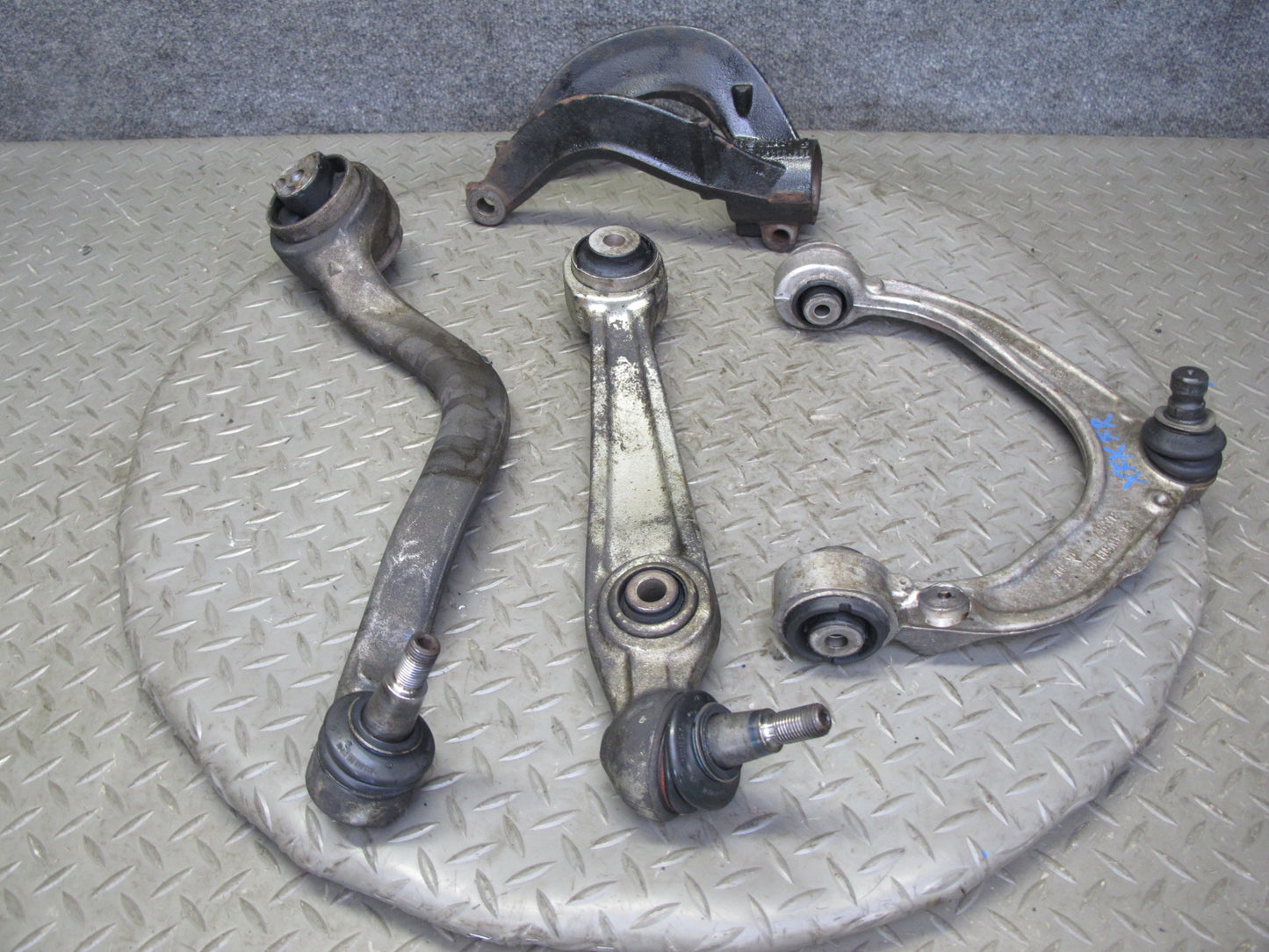 2014-2018 BMW F15 X5 Front Right Upper & Lower Control Arm Fork Set of 4