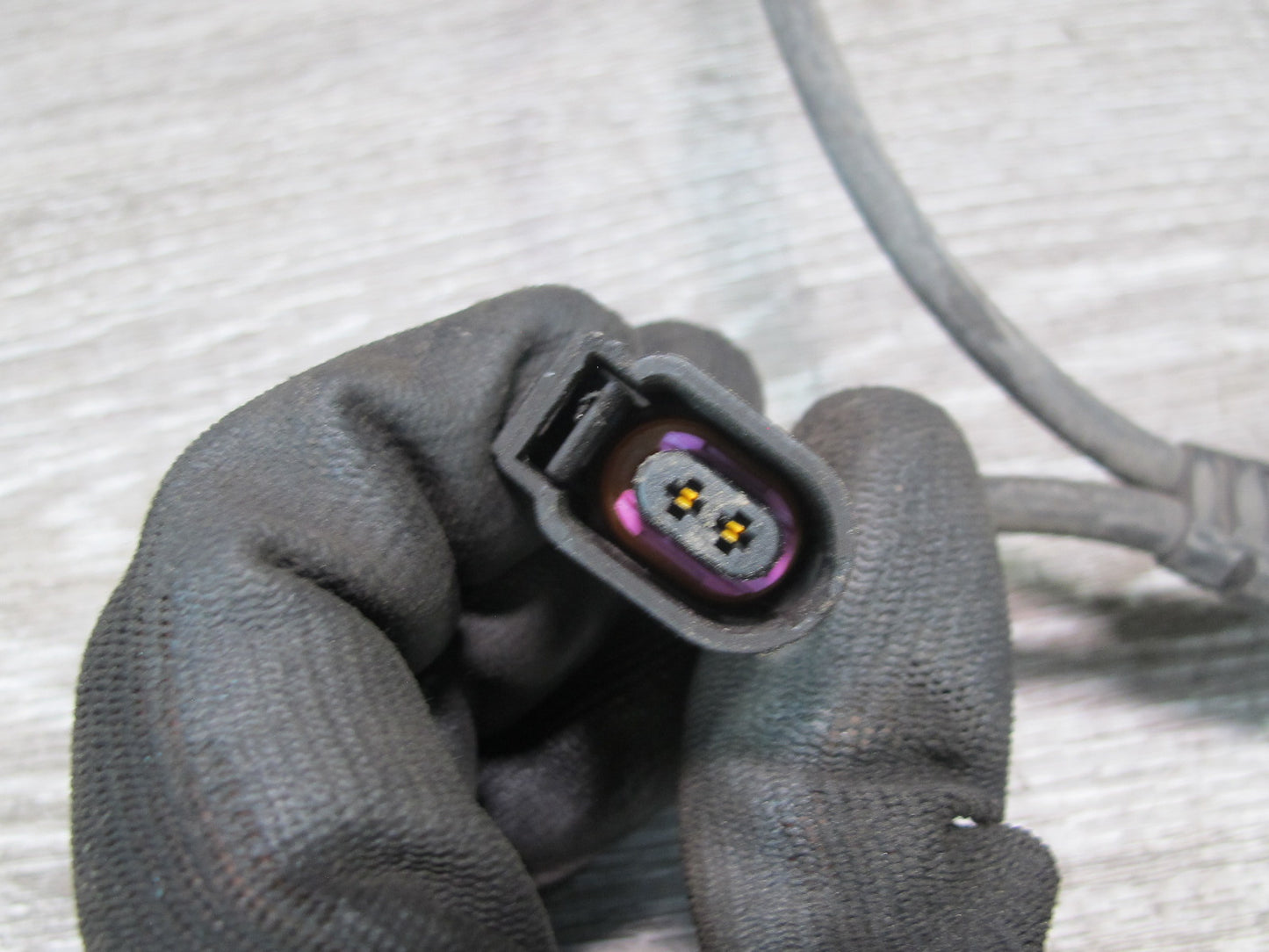 2003-2006 Porsche Cayenne 955 Rear Right Wheel ABS Sensor